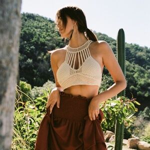 [NWOT] Crochet Halter Crop Top